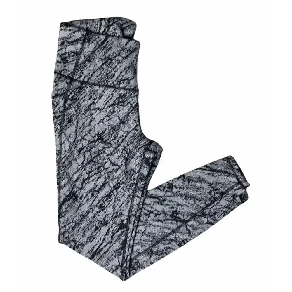 All in‎ Motion Black and White High Rise 7/8 Leggings XS Extra Small